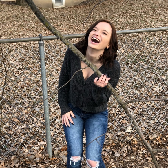 Meet your Posher, Madeline - Picture 2 of 3